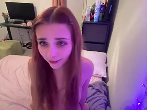 LaylaKutiex online show from May 2026 03:54:01 AM