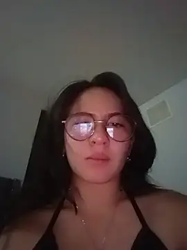 Bella Sumers online show from May 2026 06:48:01 PM