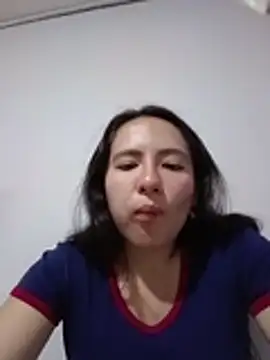 Bella Sumers online show from April 2026 06:12:02 PM