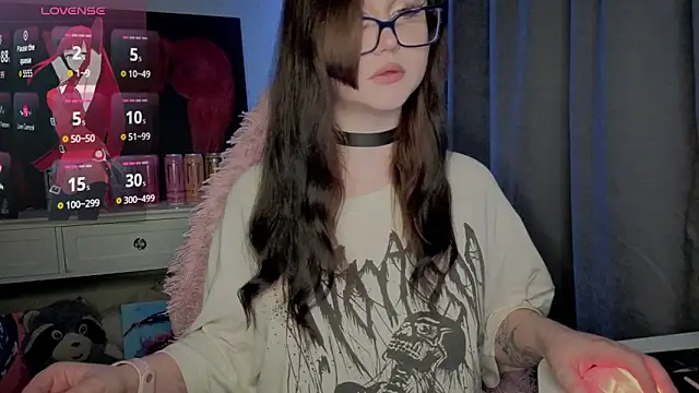 hornyprincess19 online show from June 2026 04:44:02 PM