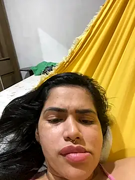 Snapshot of danilyns chatting on October 2025 11:36:01 PM danilyns online show from October 2025 11:36:01 PM