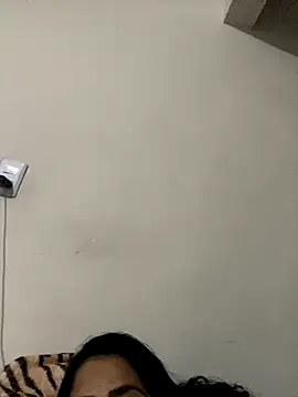 Snapshot of danilyns chatting on September 2025 06:58:02 AM danilyns online show from September 2025 06:58:02 AM