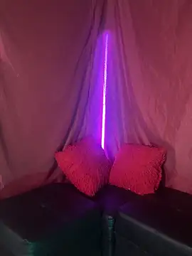 Dark chanel online show from October 2025 04:22:02 AM