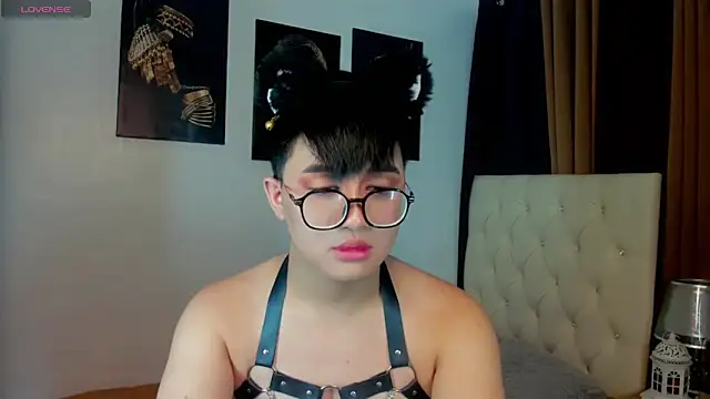 Snapshot of KentAivan chatting on September 2025 04:19:01 AM KentAivan online show from September 2025 04:19:01 AM