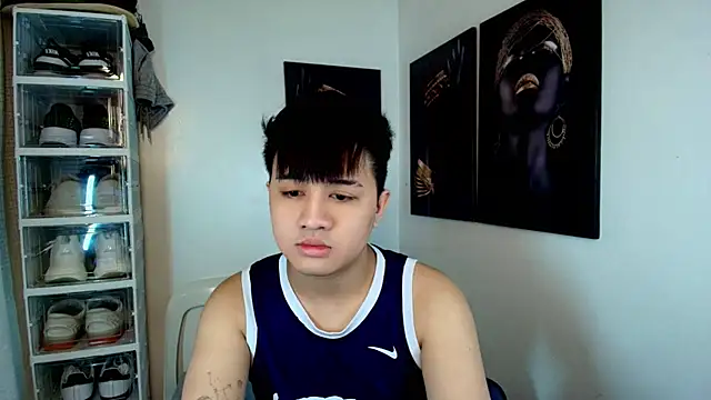 Snapshot of KentAivan chatting on September 2025 04:57:01 PM KentAivan online show from September 2025 04:57:01 PM