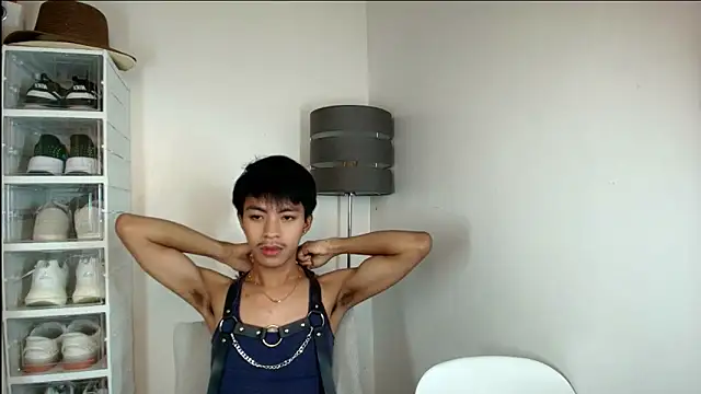 Snapshot of KentAivan chatting on September 2025 05:30:01 PM KentAivan online show from September 2025 05:30:01 PM