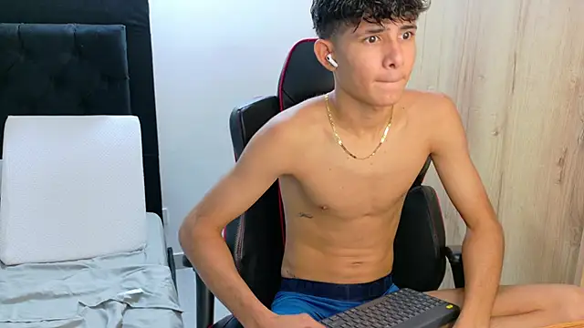 Noah-Garcia online show from September 2025 08:15:01 PM
