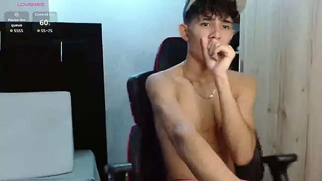 Noah-Garcia online show from September 2025 06:14:02 PM