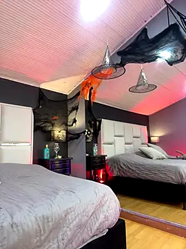 Samantha Milf   online show from October 2025 07:57:02 PM