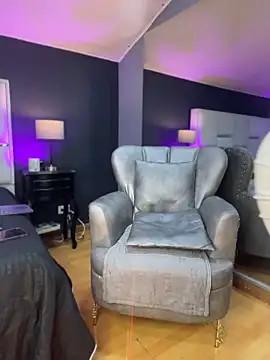 Samantha Milf   online show from April 2026 07:42:02 PM