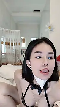 JunCii online show from January 2026 07:56:02 AM