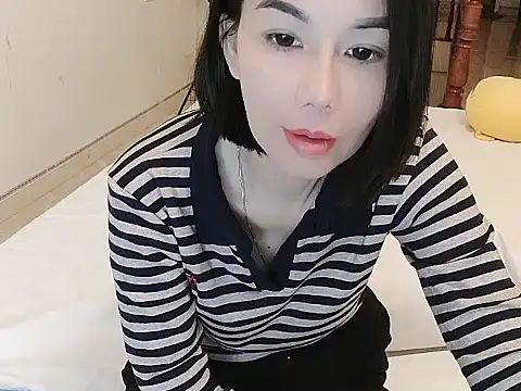 JunCii online show from February 2026 03:21:02 PM