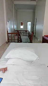 Snapshot of JunCii chatting on November 2025 09:08:02 AM JunCii online show from November 2025 09:08:02 AM