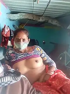 CUTE-004 online show from November 2025 08:19:02 AM