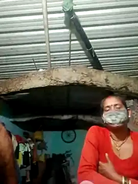 CUTE-004 online show from November 2025 04:56:02 PM