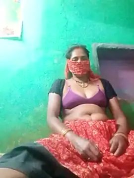 CUTE-004 online show from April 2026 08:32:01 AM