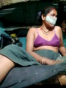 CUTE-004 online show from April 2026 05:38:02 PM