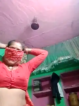 CUTE-004 online show from April 2026 04:02:01 PM