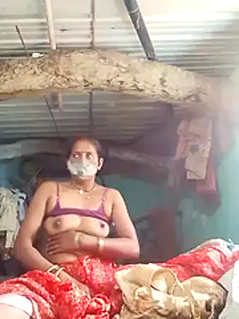 CUTE-004 online show from October 2025 08:13:01 AM