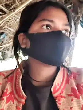 Janvi Jaitly online show from November 2025 01:32:02 AM