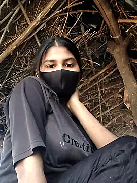 Janvi Jaitly online show from November 2025 06:19:01 AM