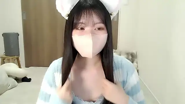 moka-neko online show from October 2025 11:32:01 AM