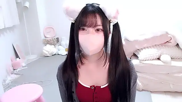 moka-neko online show from September 2025 12:01:02 PM