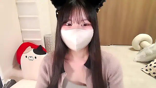 moka-neko online show from October 2025 11:40:02 AM