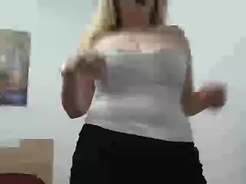 LanaFoxx online show from February 2026 07:07:02 AM