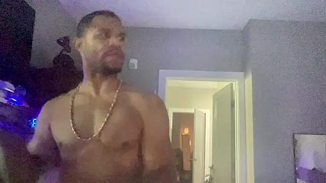 Snapshot of kingtaydo chatting on June 2026 10:25:01 AM kingtaydo online show from June 2026 10:25:01 AM