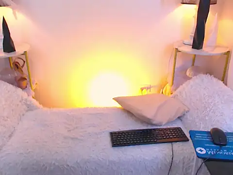 Alluring Carmela online show from February 2026 06:18:02 PM