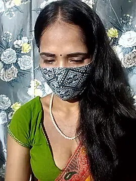 Snapshot of Bhabhilux2025 chatting on May 2026 07:06:02 PM Bhabhilux2025 online show from May 2026 07:06:02 PM