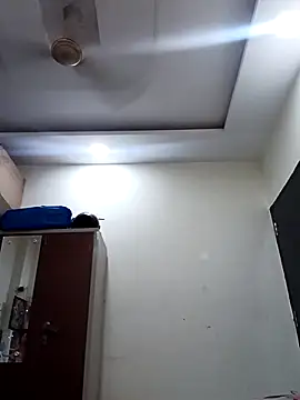 Your-vipasha online show from October 2025 06:52:02 PM