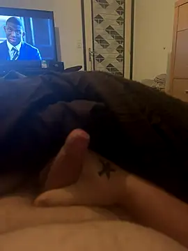 Badking9377 online show from November 2025 07:13:02 PM