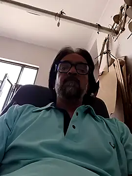 Snapshot of malhotra21 chatting on September 2025 08:32:01 AM malhotra21 online show from September 2025 08:32:01 AM