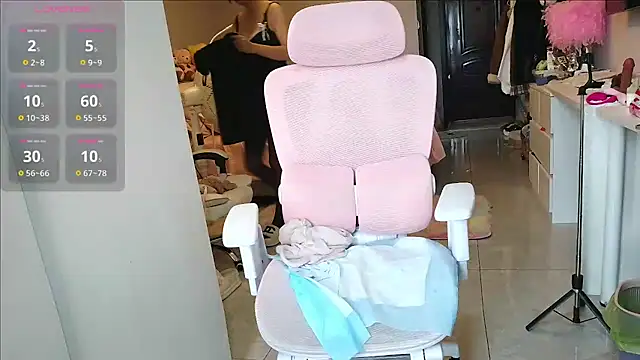 Diva VVN online show from November 2025 12:25:01 AM