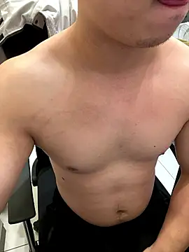 tw boy520 online show from January 2026 05:17:02 PM