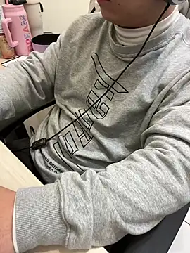 tw boy520 online show from January 2026 12:43:02 PM