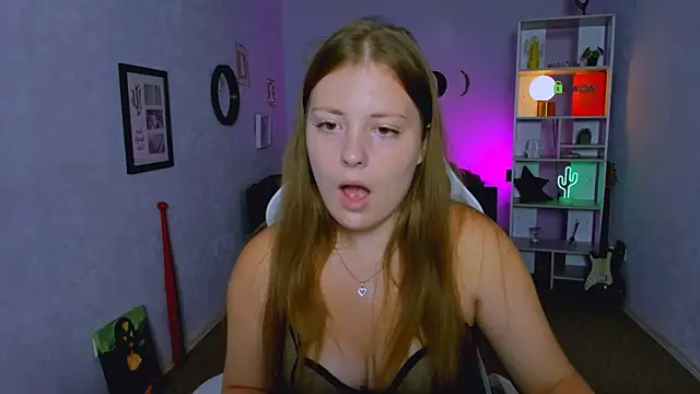 Snapshot of melani_bumm chatting on September 2025 05:58:01 AM melani bumm online show from September 2025 05:58:01 AM