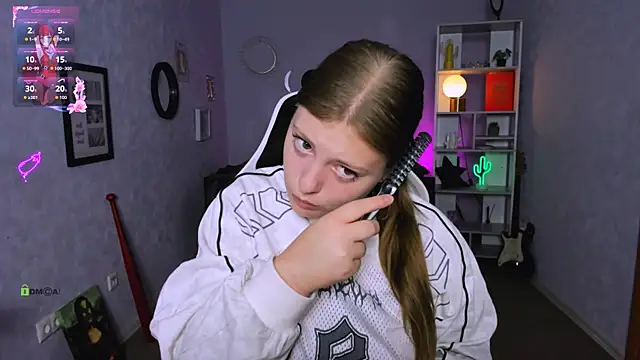 Snapshot of melani_bumm chatting on September 2025 05:46:01 AM melani bumm online show from September 2025 05:46:01 AM
