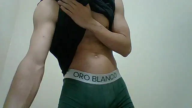 Osamabigdick7 online show from May 2026 10:35:02 PM