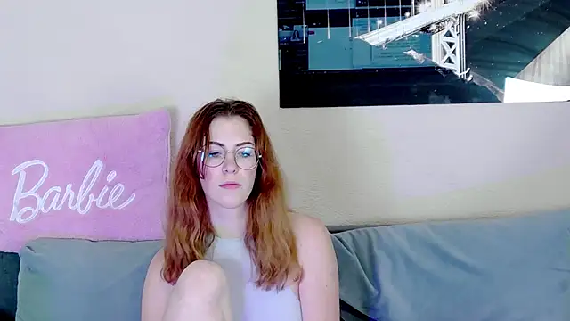 CaitlinMoon online show from October 2025 04:11:02 AM