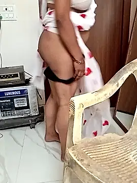 Snapshot of your_favourite_bhabhi chatting on September 2025 05:19:02 AM your favourite bhabhi online show from September 2025 05:19:02 AM