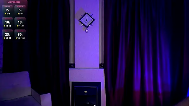 Snapshot of ShariTietge chatting on November 2025 07:57:01 PM ShariTietge online show from November 2025 07:57:01 PM