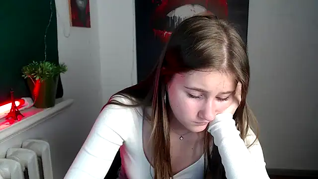 Milka kamila online show from November 2025 03:12:01 PM