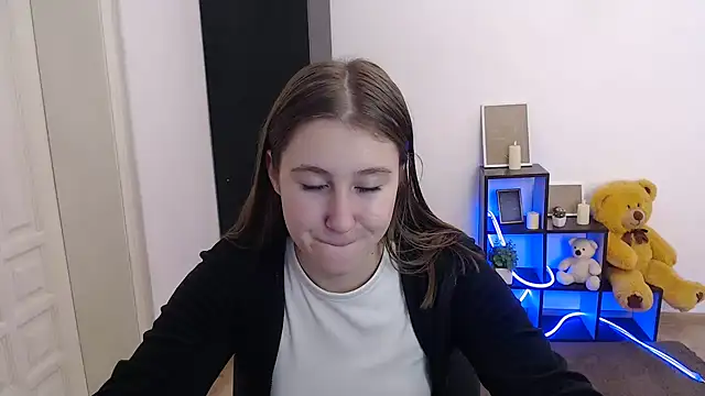 Milka kamila online show from November 2025 12:31:01 PM