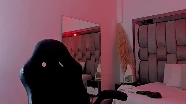 AnnaraLein online show from November 2025 12:14:01 AM