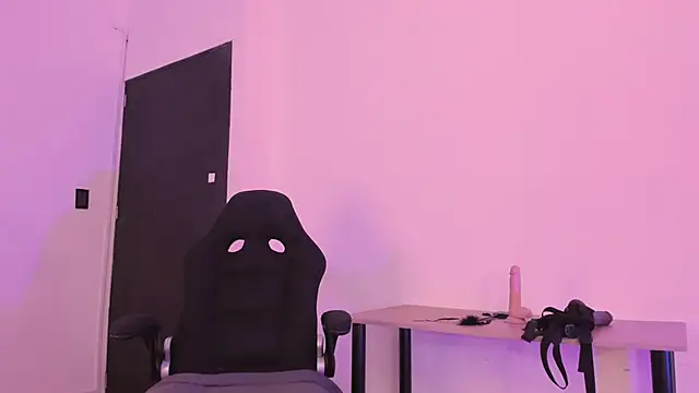 AnnaraLein online show from October 2025 03:28:02 AM