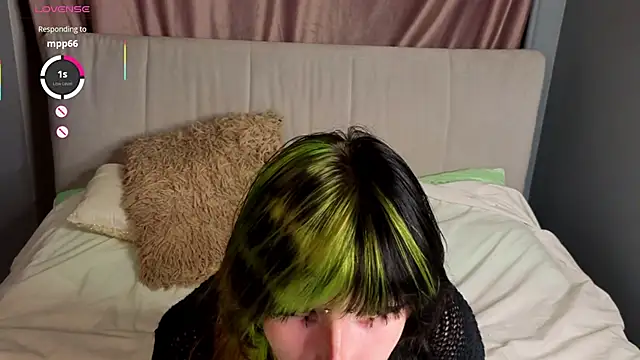 KandraCruser online show from October 2025 08:11:02 PM