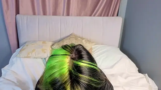 KandraCruser online show from October 2025 08:10:02 PM